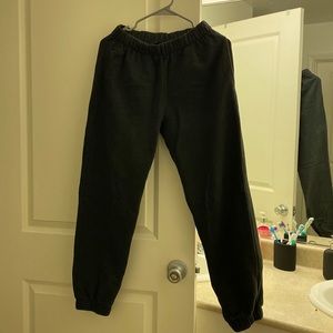 Brandy Melville John Gault Womens Sweatpants - Black